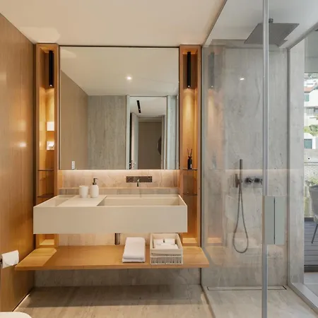 Savoy Monumentalis Iii By An Island