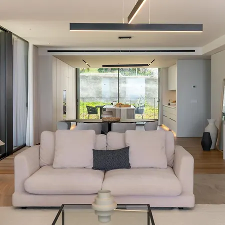 Savoy Monumentalis Iii By An Island דירה פונשל