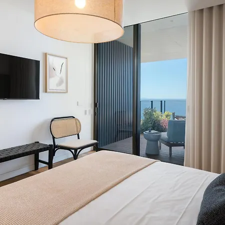 Savoy Monumentalis Iii By An Island