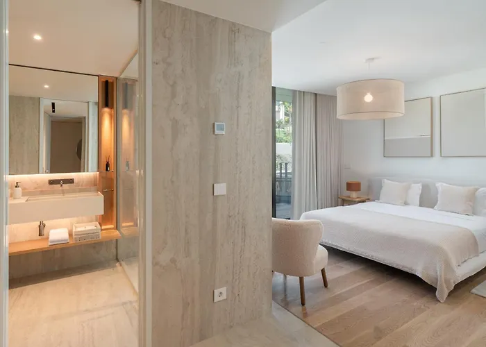 Savoy Monumentalis Iii By An Island Appartamento