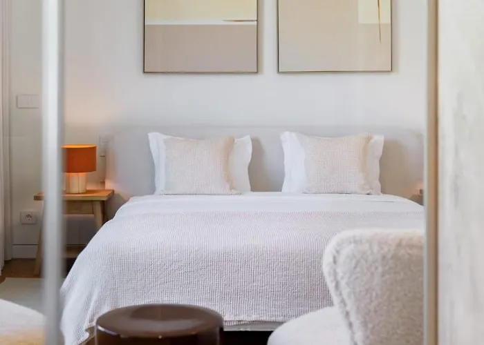 Savoy Monumentalis Iii By An Island *