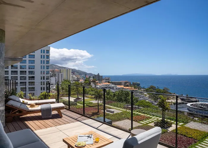 Savoy Monumentalis Iii By An Island Appartamento