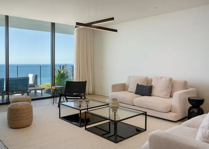 Savoy Monumentalis Iii By An Island *