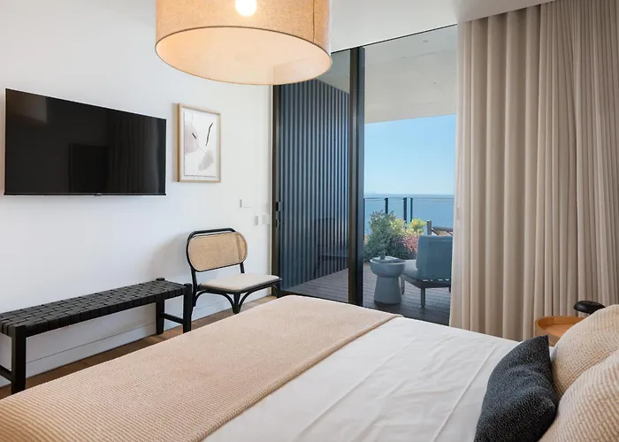 Savoy Monumentalis Iii By An Island