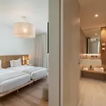 Apartment Savoy Monumentalis Iii By An Island