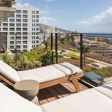 Savoy Monumentalis Iii By An Island Apartment Funchal (Madeira)