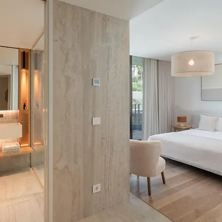 Savoy Monumentalis Iii By An Island Apartment
